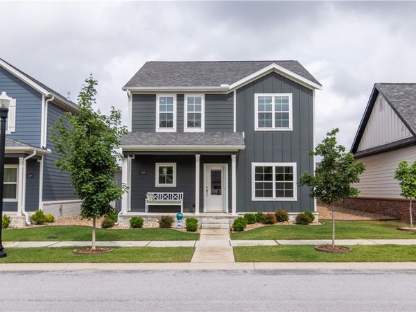2101 SW Poppy Street , Bentonville, AR 72713