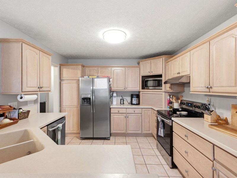 2504 Worthington Drive, Troy, OH 45373 Photo 15