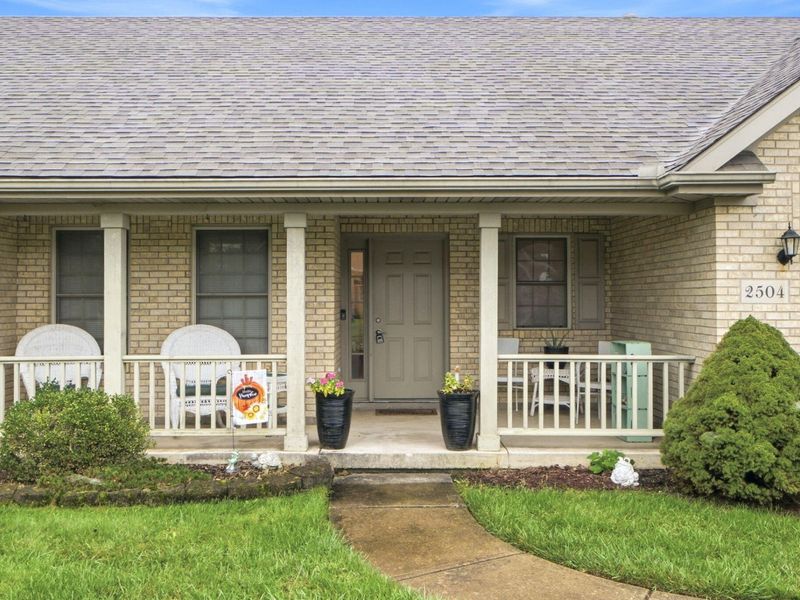 2504 Worthington Drive, Troy, OH 45373 Photo 3