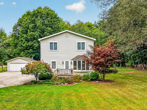 1110 6th Street, Pentwater, MI 49449