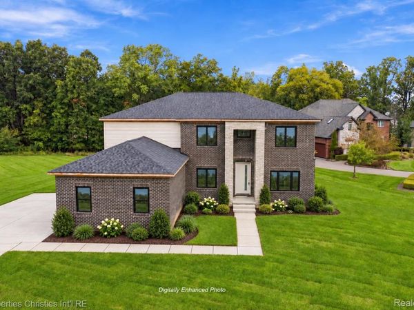 29870 Martell Court , Novi, Mi 48377