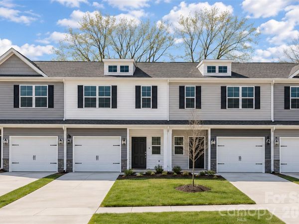 5917 Wallace Avenue , Charlotte, NC 28227