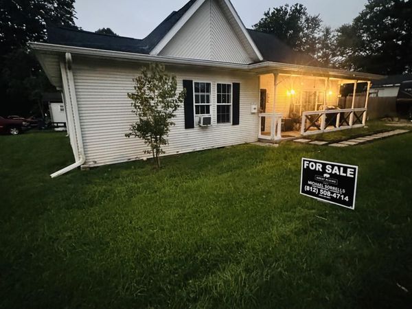 103 W Vine Street, Mitchell, IN 47446
