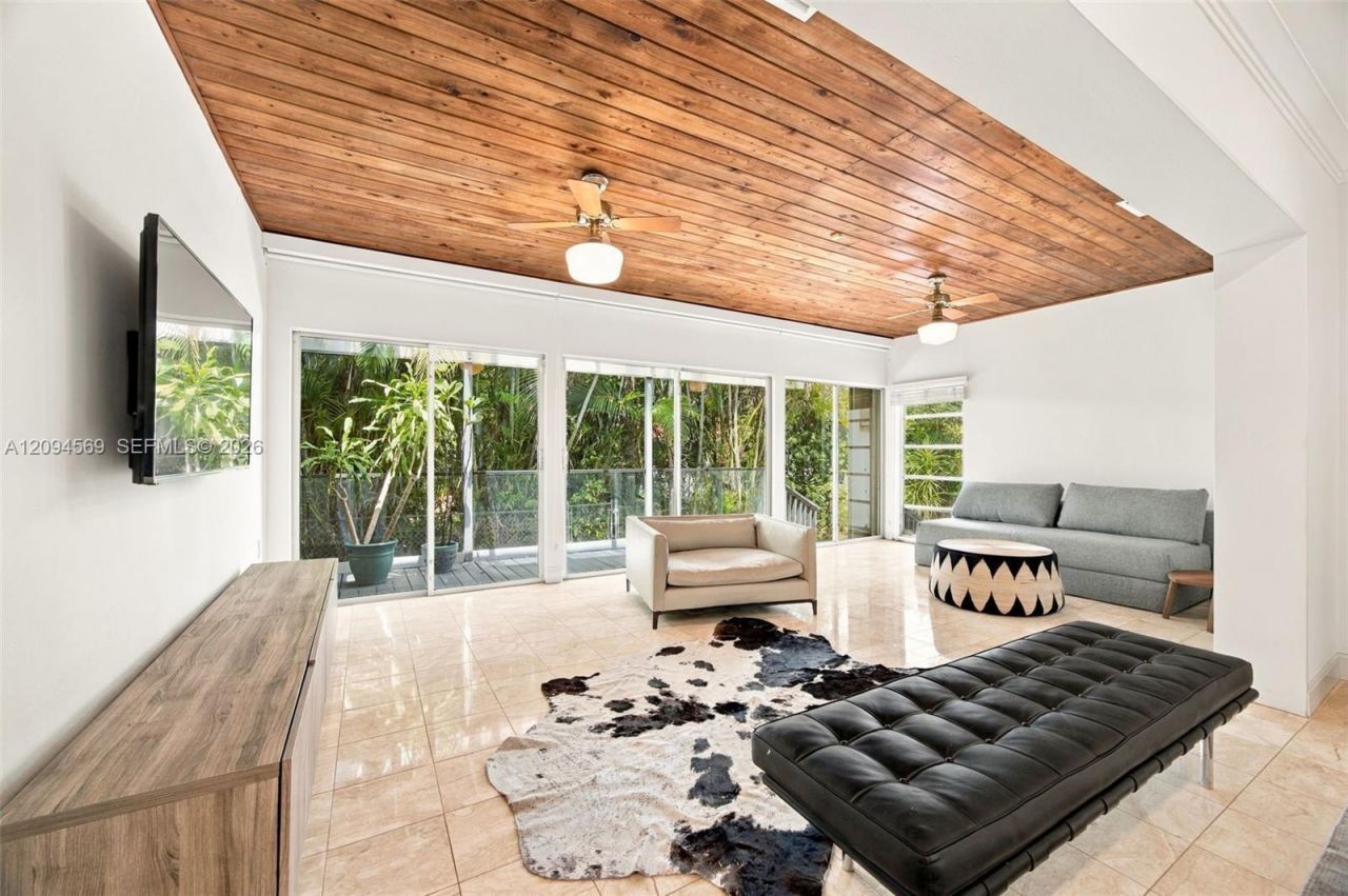 1325 Blue Rd , Coral Gables, FL 33146 Photo