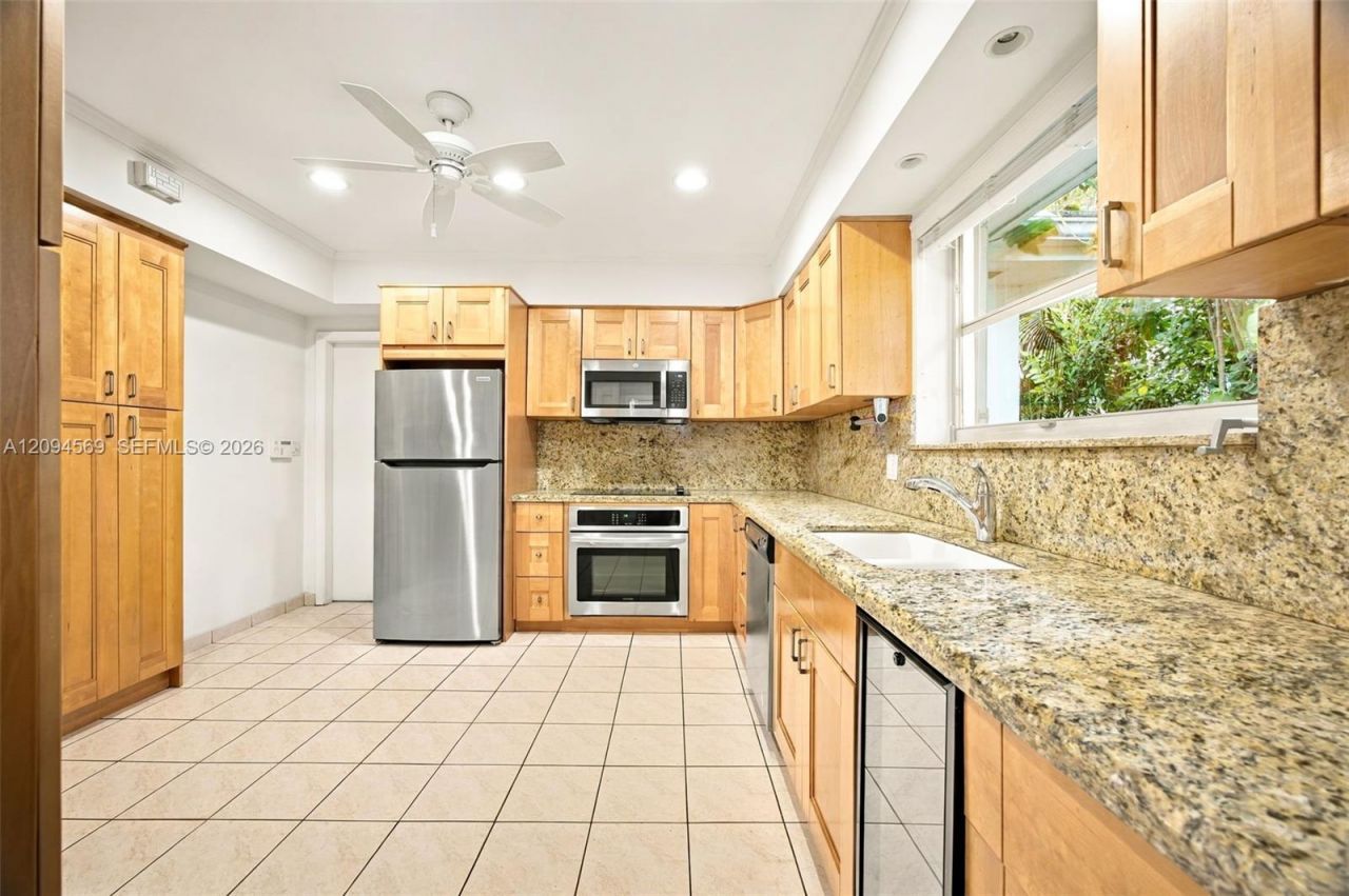 1325 Blue Rd , Coral Gables, FL 33146 Photo