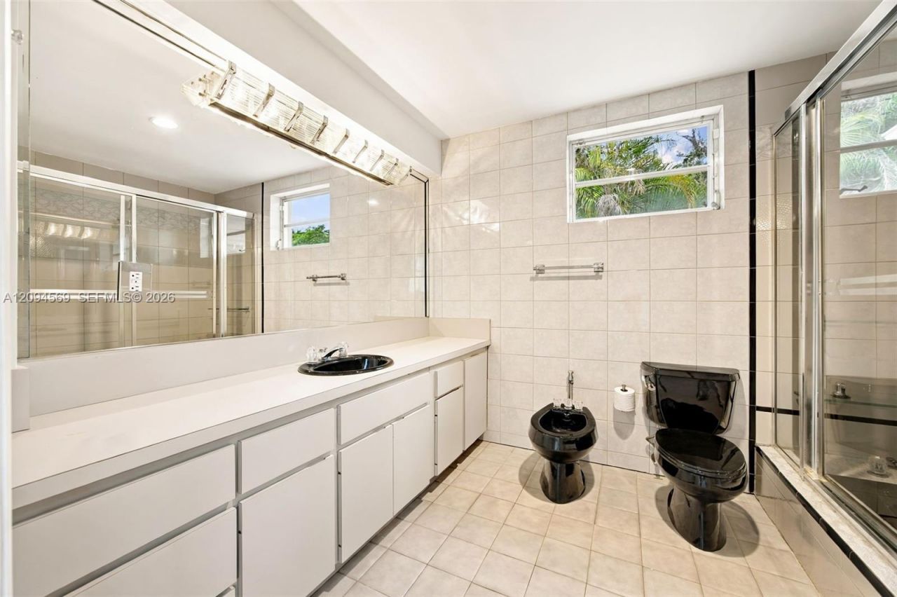 1325 Blue Rd , Coral Gables, FL 33146 Photo