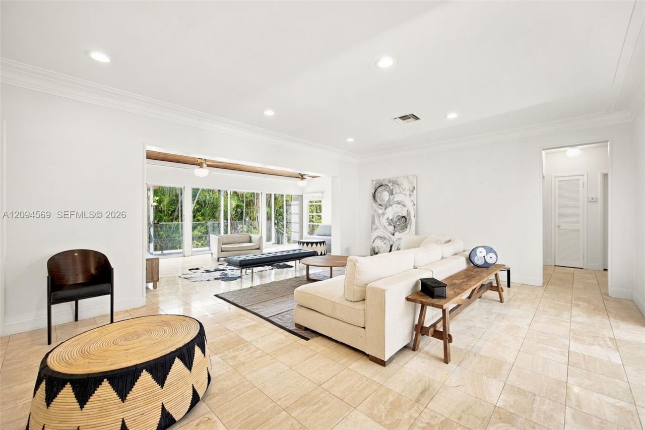 1325 Blue Rd , Coral Gables, FL 33146 Photo