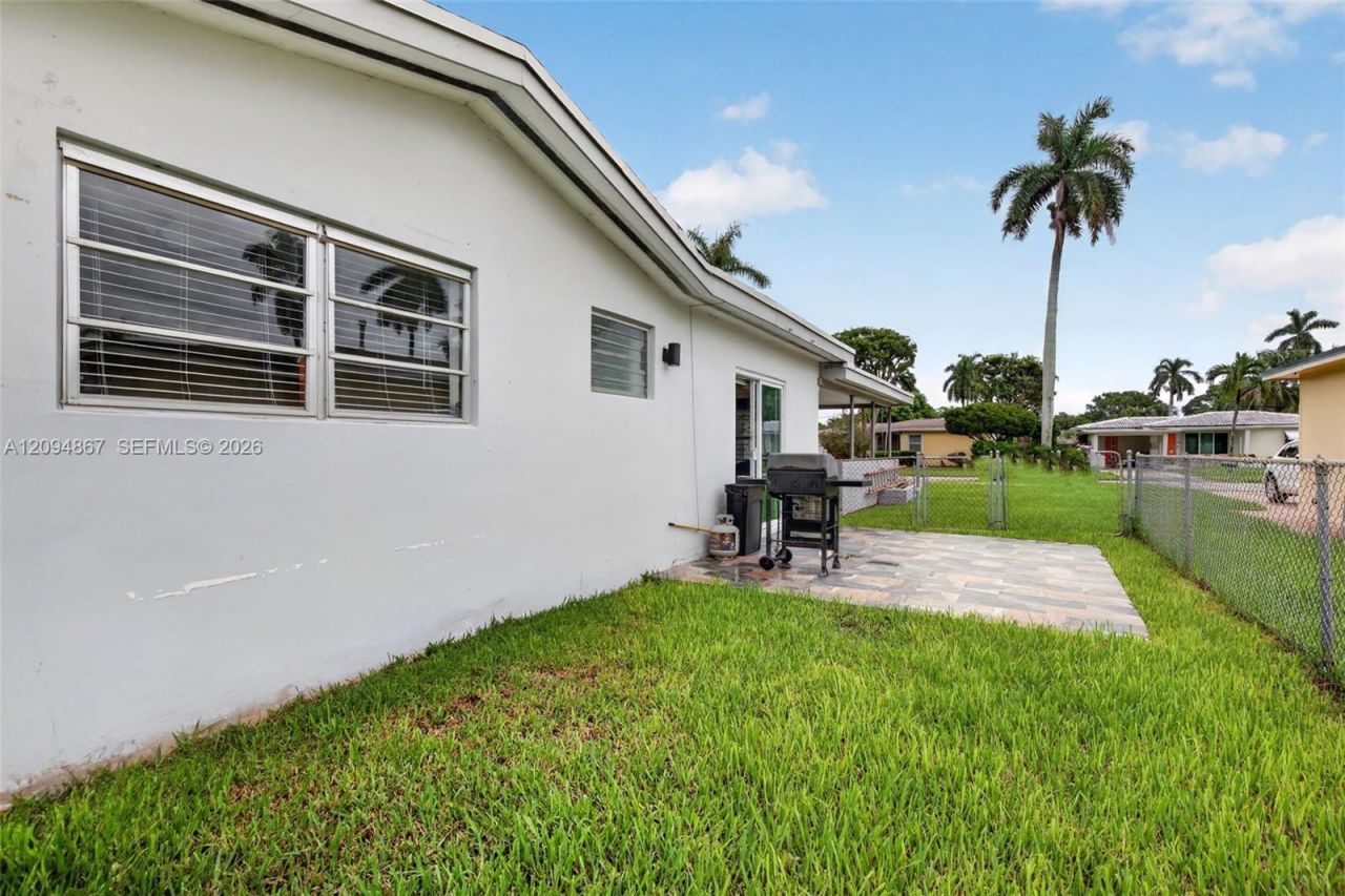 702 N 31st Ct, Hollywood, FL 33021 Photo