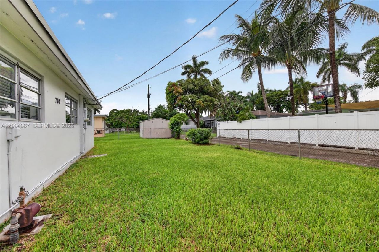 702 N 31st Ct, Hollywood, FL 33021 Photo
