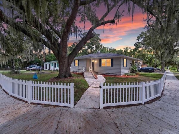 703 INTERLACHEN PKWY , LAKELAND, FL 33801