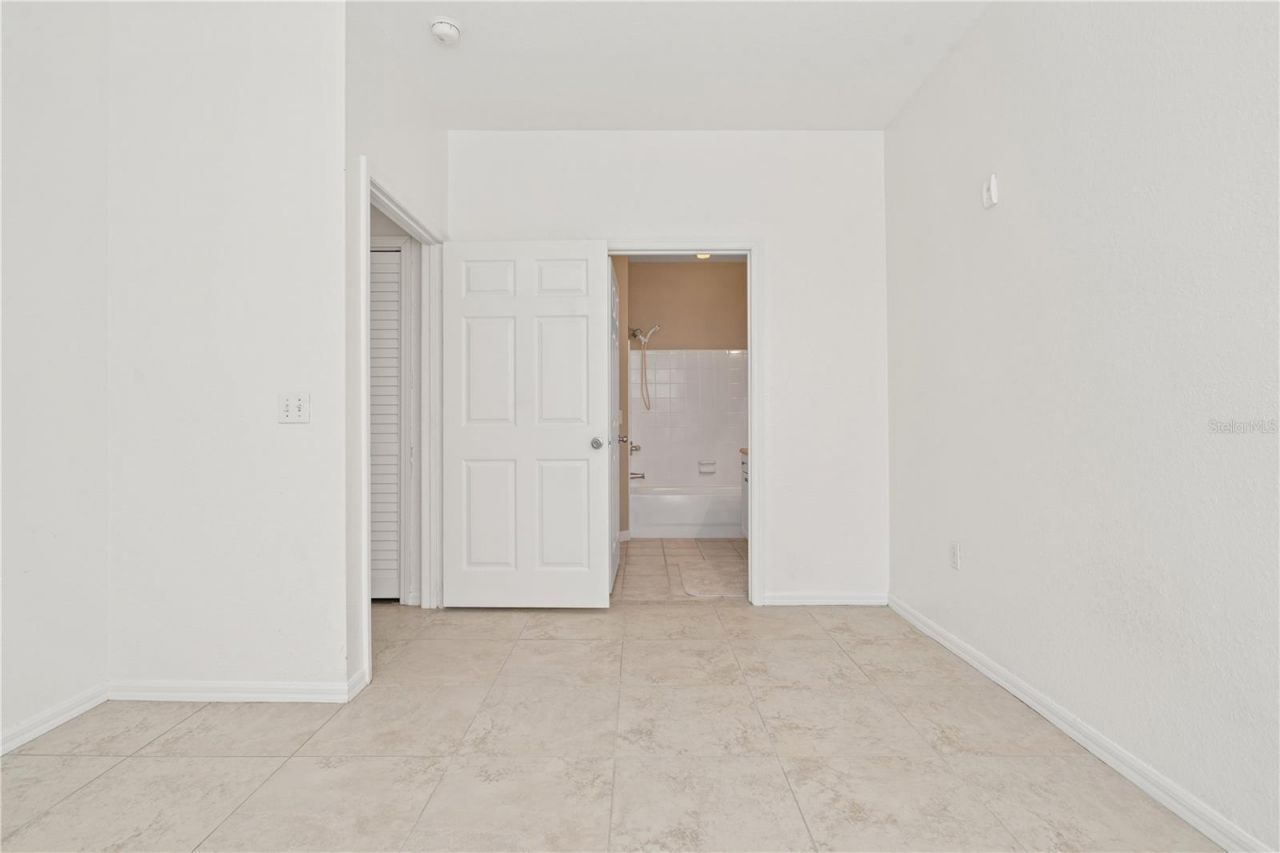 5561 Rosehill Road, Unit 103, Sarasota, FL 34233 Photo
