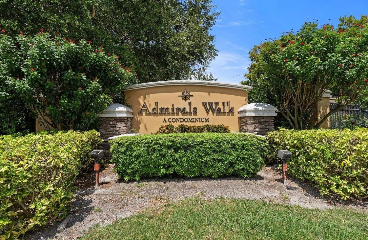 5561 Rosehill Road, Unit 103, Sarasota, FL 34233 Photo