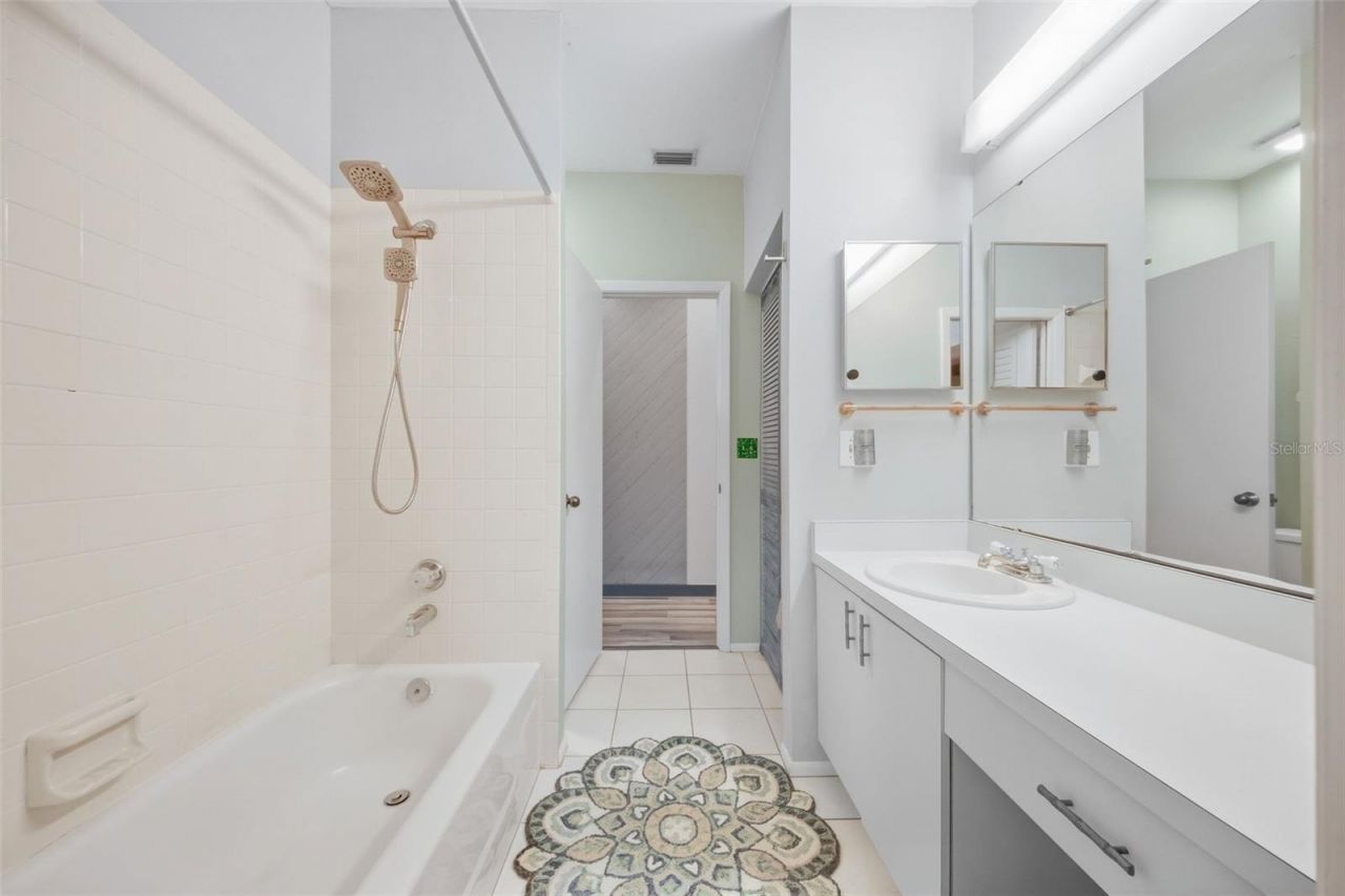 4656 31st Court E, Bradenton, FL 34203 Photo
