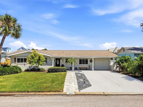 3800 BEACH DRIVE SE, ST PETERSBURG, FL 33705
