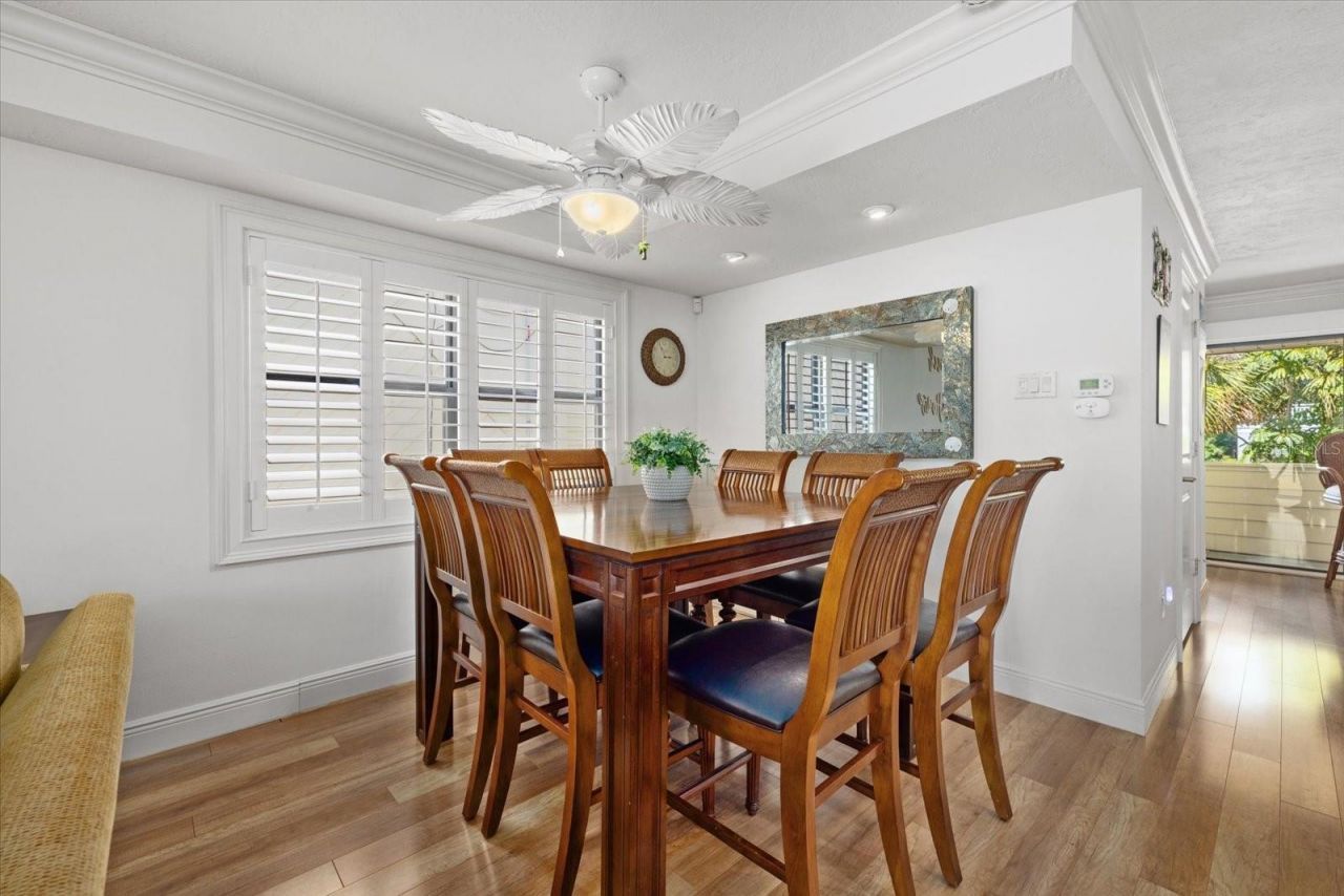 548 Beach Road, Unit A, Sarasota, FL 34242 Photo
