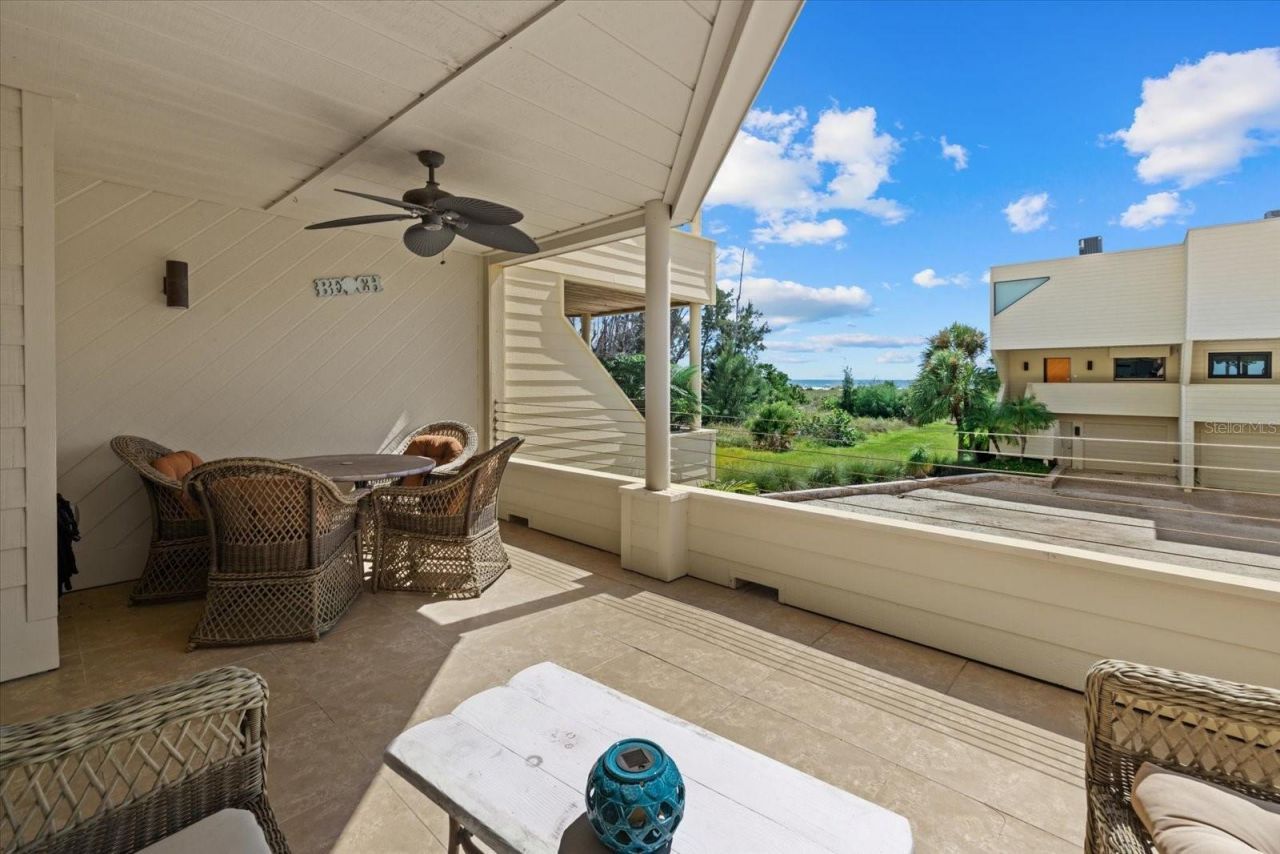 548 Beach Road, Unit A, Sarasota, FL 34242 Photo