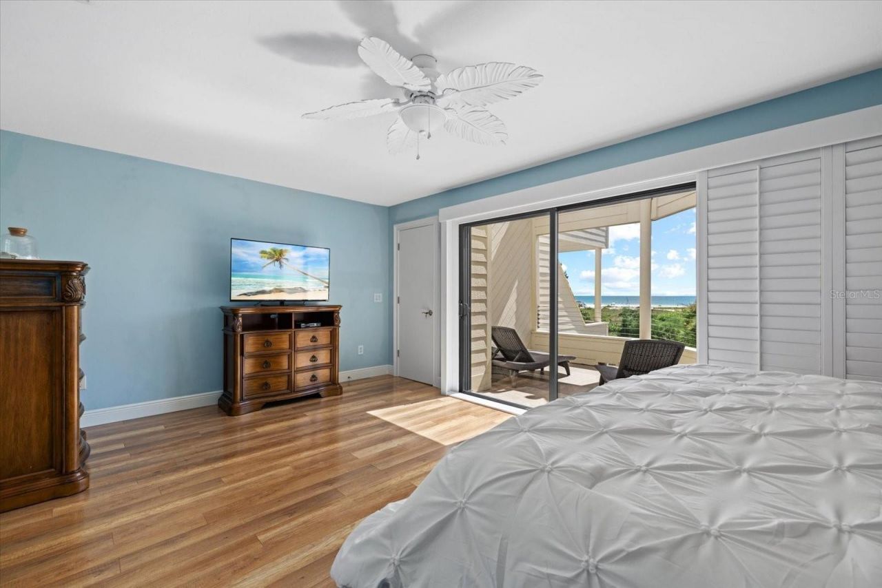548 Beach Road, Unit A, Sarasota, FL 34242 Photo