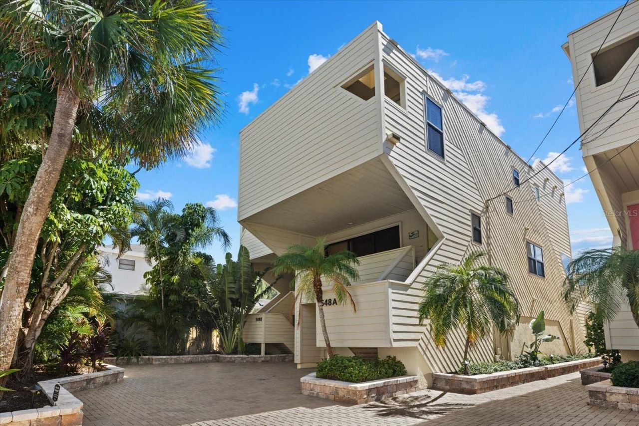 548 Beach Road, Unit A, Sarasota, FL 34242 Photo
