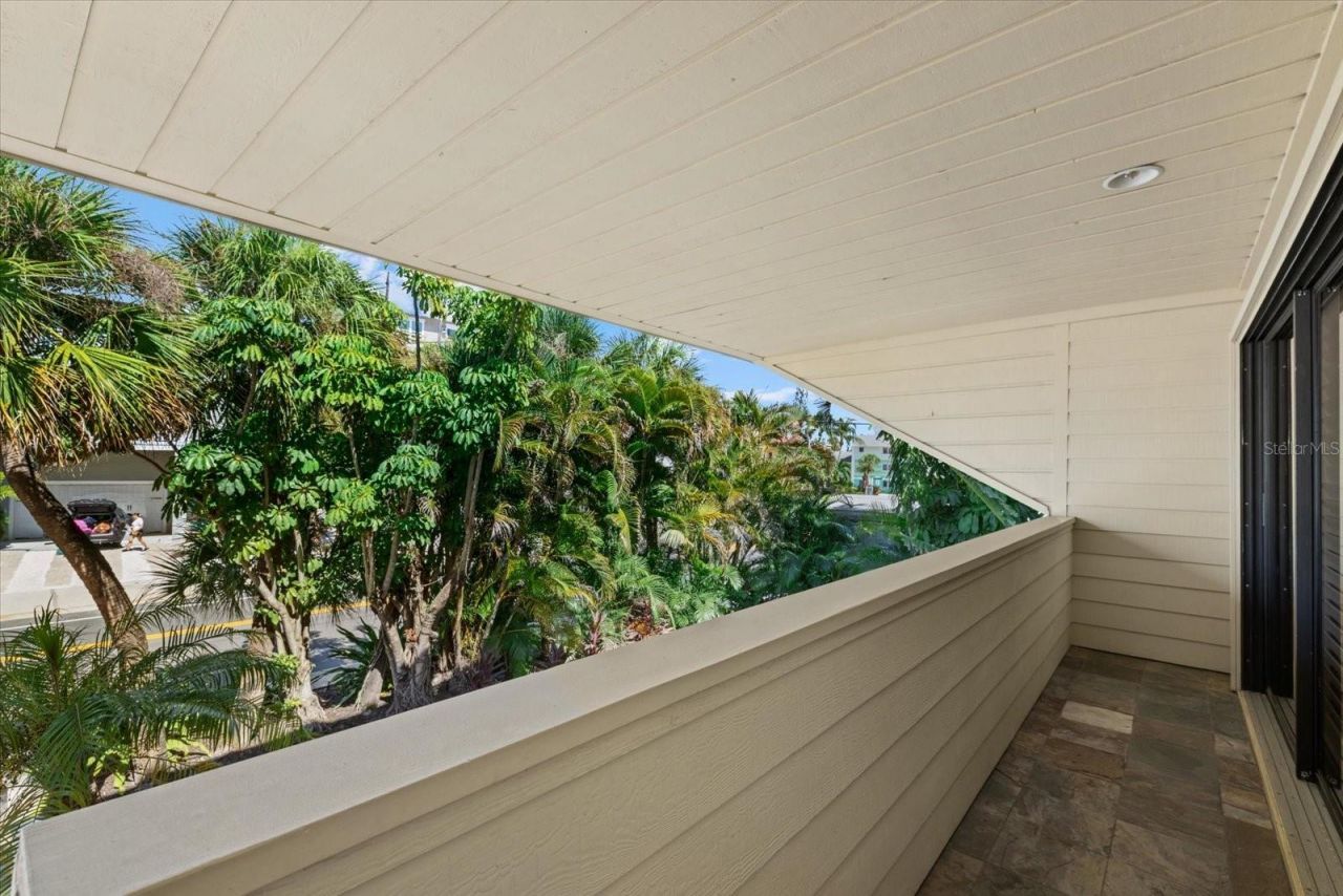 548 Beach Road, Unit A, Sarasota, FL 34242 Photo