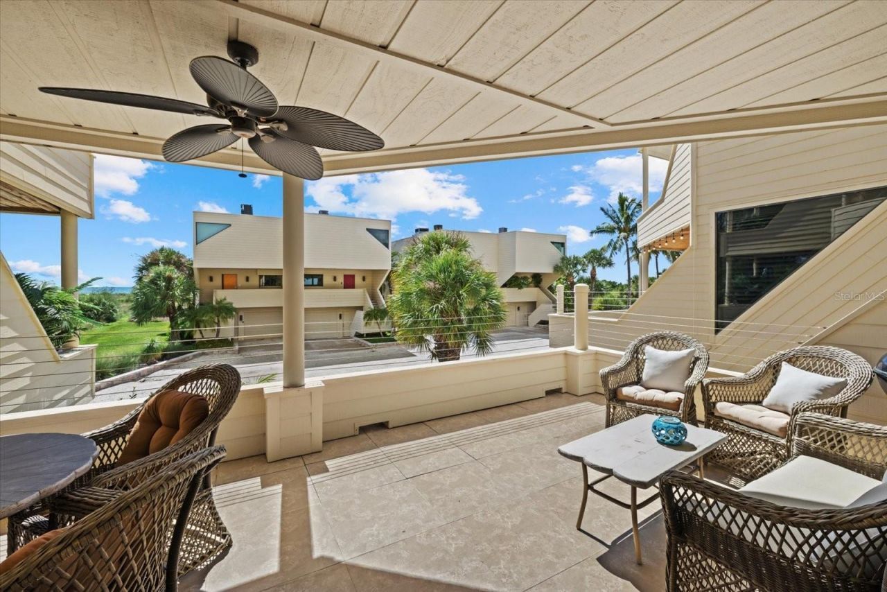 548 Beach Road, Unit A, Sarasota, FL 34242 Photo