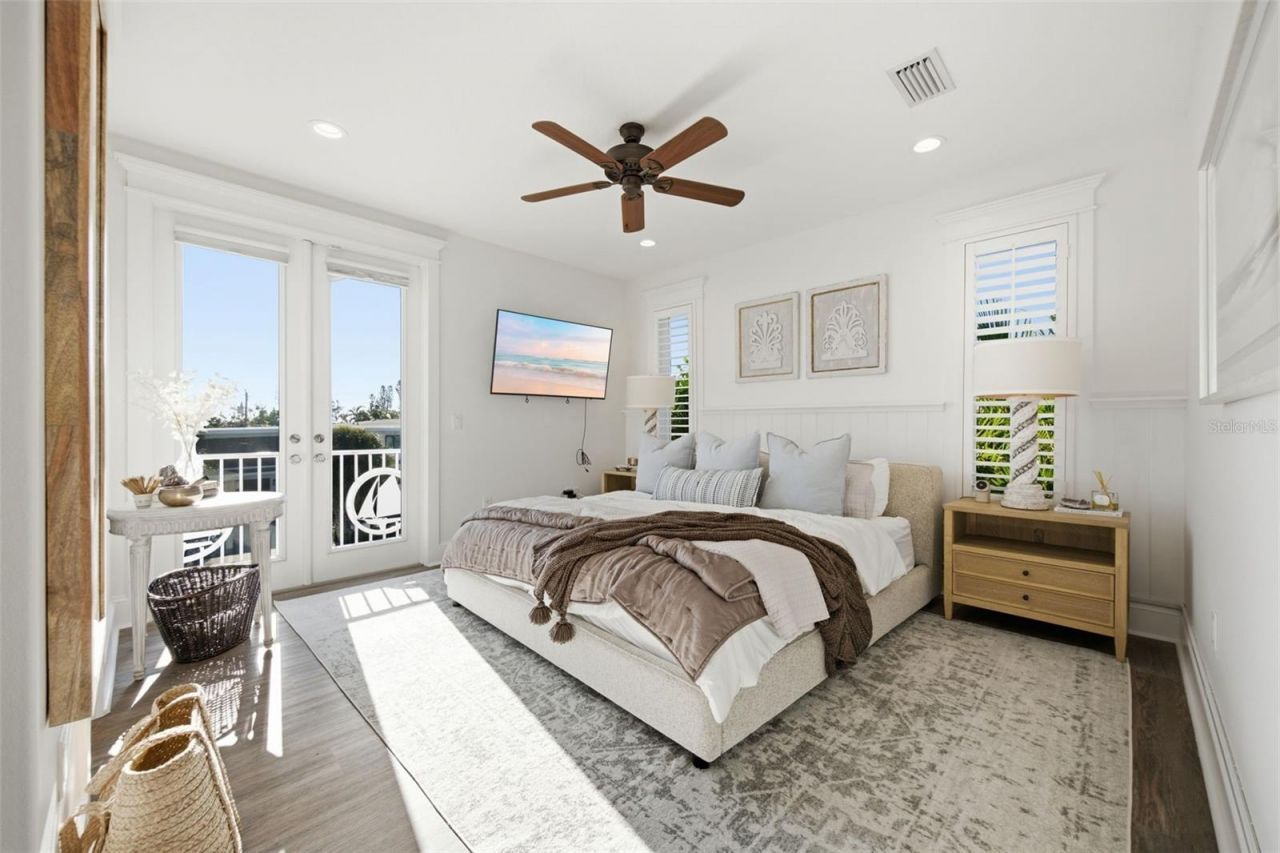 3014 Avenue E, Holmes Beach, FL 34217 Photo