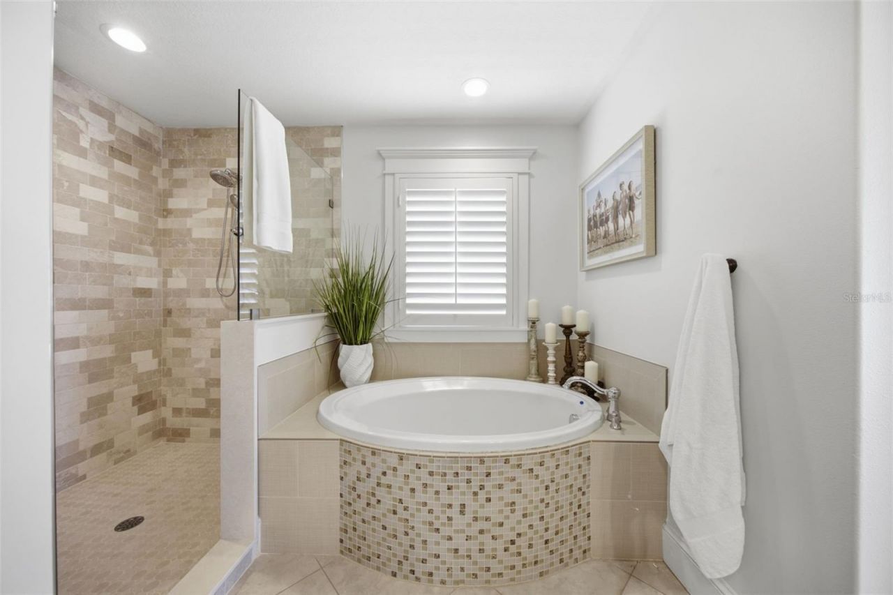 3014 Avenue E, Holmes Beach, FL 34217 Photo