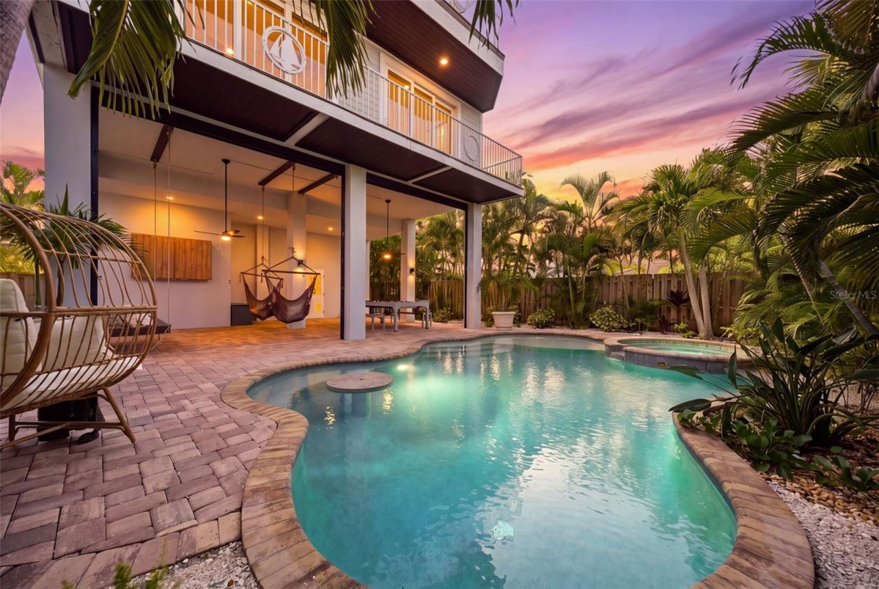 3014 Avenue E, Holmes Beach, FL 34217 Photo