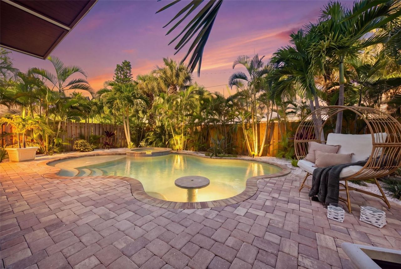3014 Avenue E, Holmes Beach, FL 34217 Photo