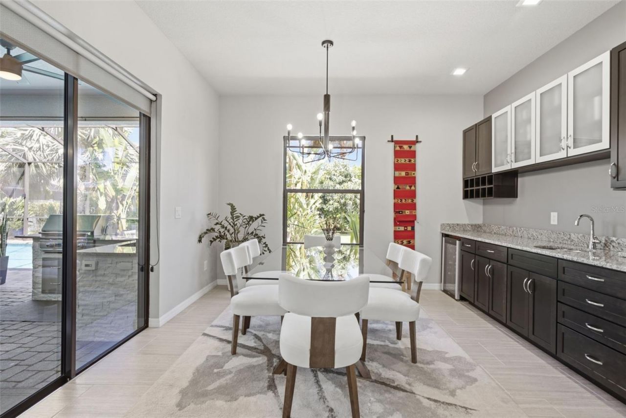 807 Alandra Lane, Ruskin, FL 33573 Photo