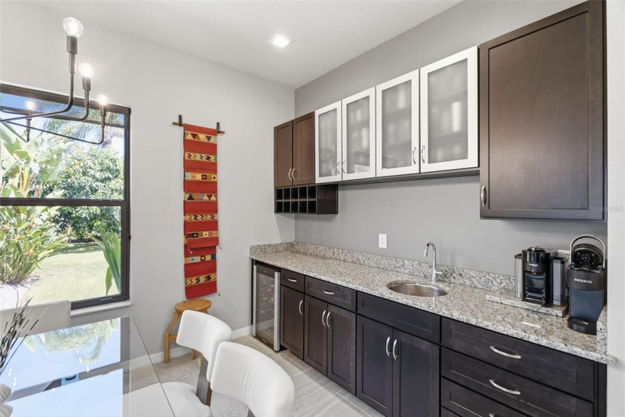 807 Alandra Lane, Ruskin, FL 33573 Photo