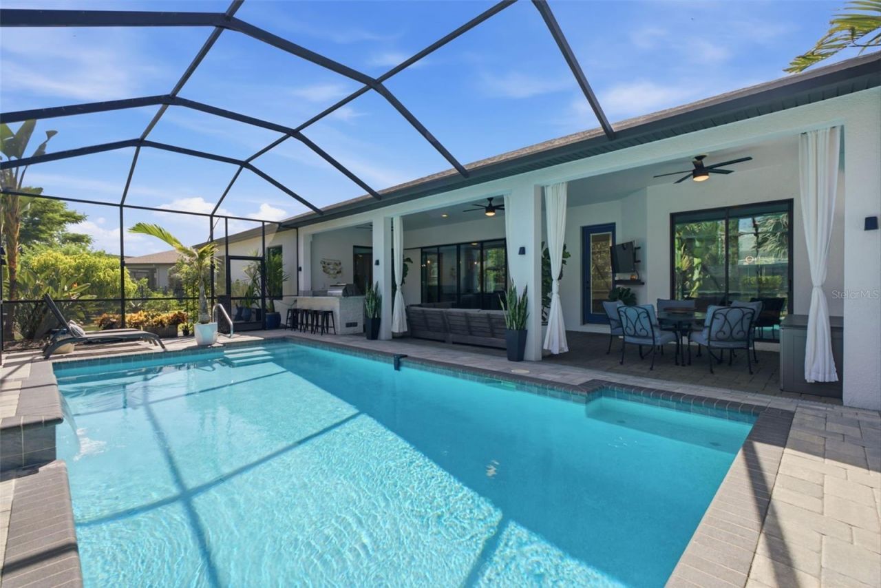 807 Alandra Lane, Ruskin, FL 33573 Photo