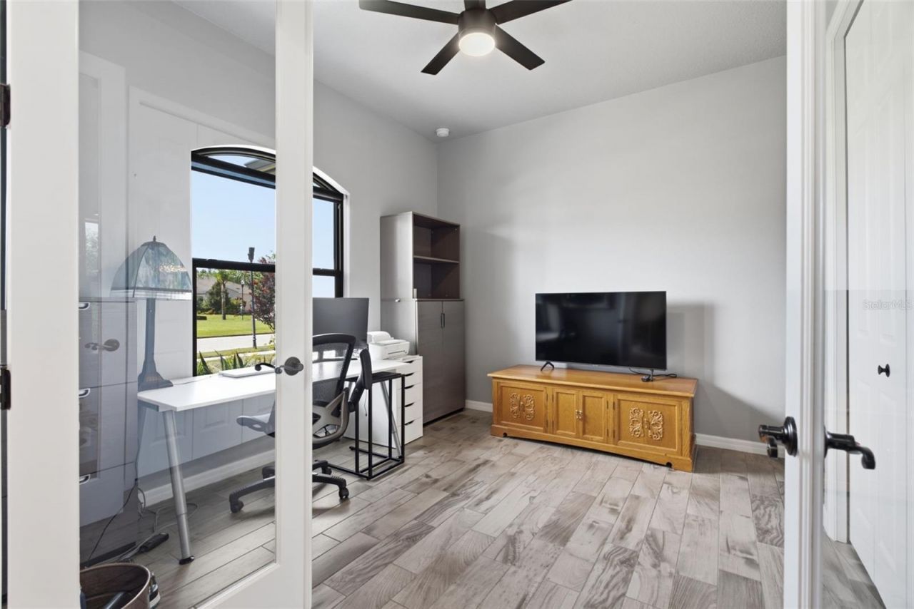 807 Alandra Lane, Ruskin, FL 33573 Photo