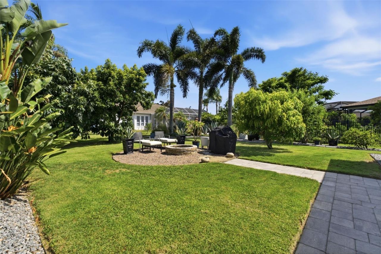 807 Alandra Lane, Ruskin, FL 33573 Photo