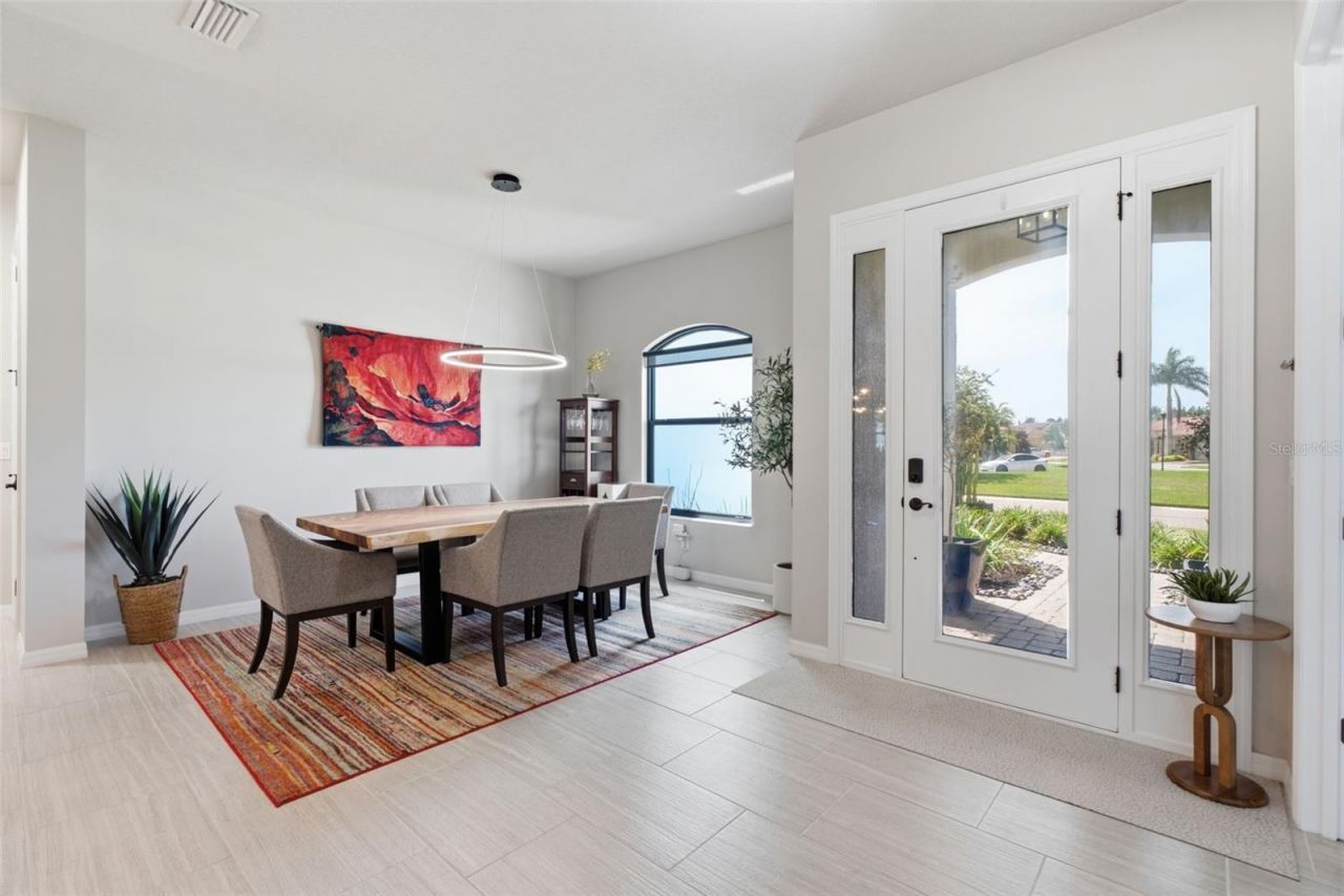 807 Alandra Lane, Ruskin, FL 33573 Photo
