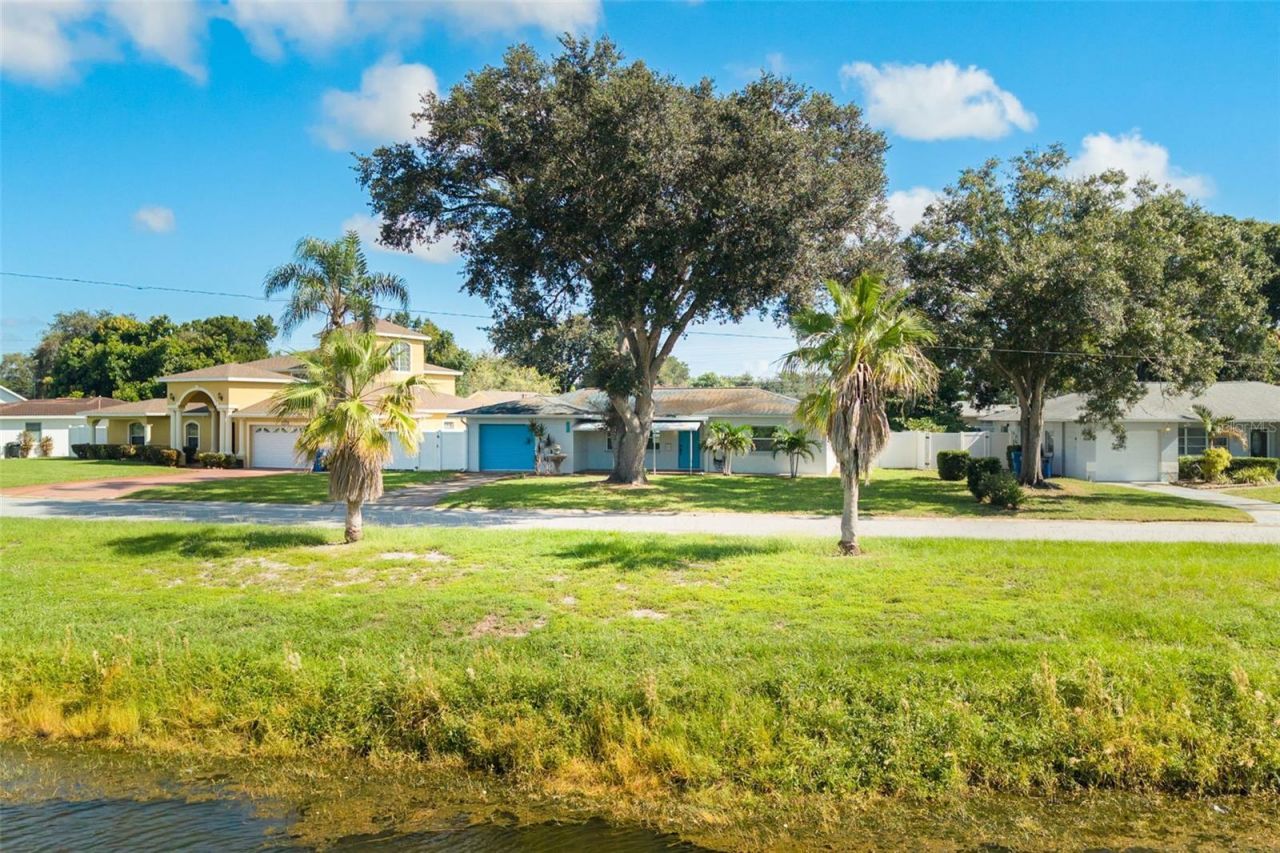 2001 41st Street N, Saint Petersburg, FL 33713 Photo