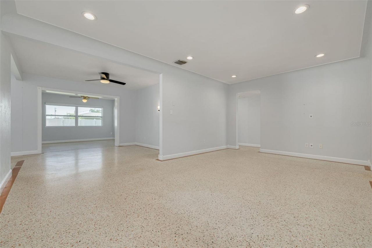 2001 41st Street N, Saint Petersburg, FL 33713 Photo