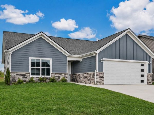 2721 Brewster Dr , Clarksville, TN 37042