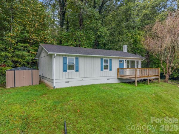 117 Drexel Road, Hendersonville, NC 28739