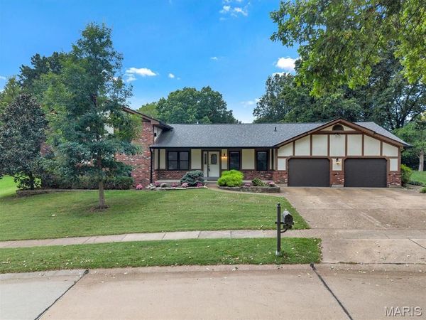 847 Pebblefield Terrace, Manchester, MO 63021