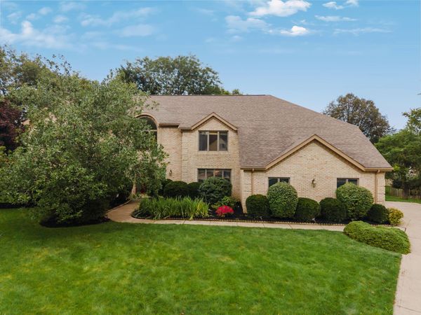 1232 Lochcarren Court, Columbus, OH 43235