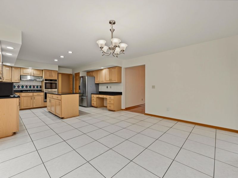 1232 Lochcarren Court, Columbus, OH 43235 Photo 18