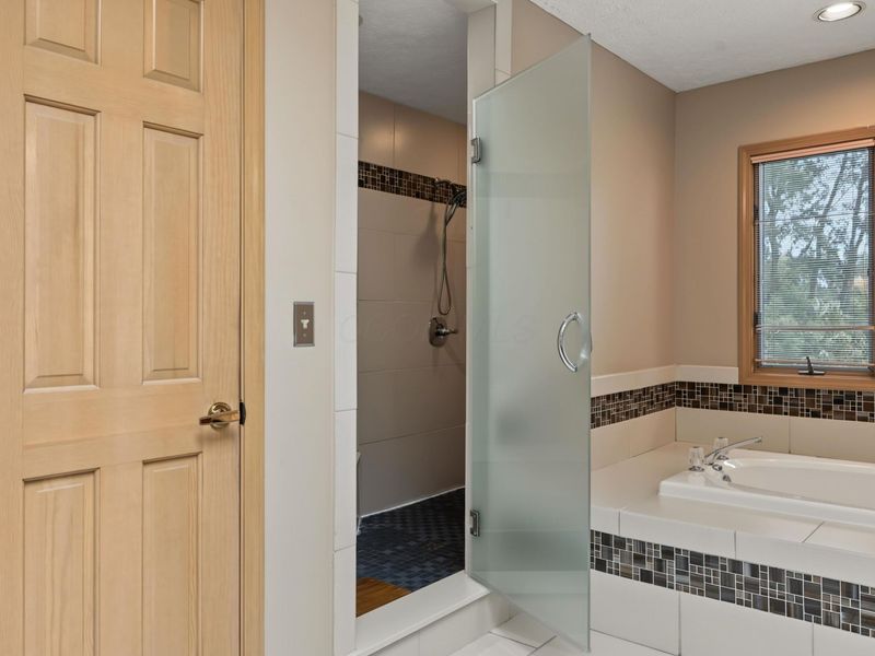 1232 Lochcarren Court, Columbus, OH 43235 Photo 43