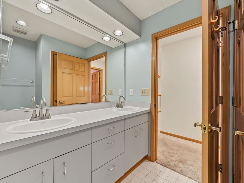 1232 Lochcarren Court, Columbus, OH 43235 Photo 50