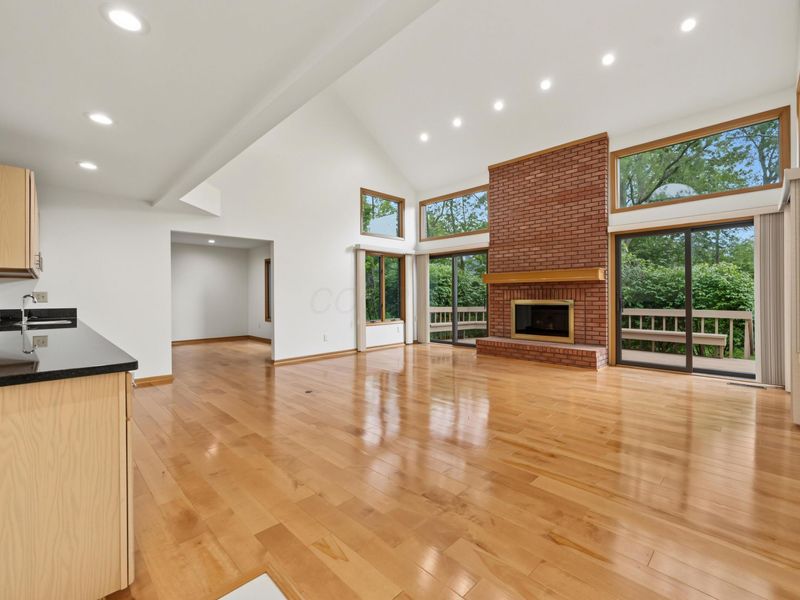 1232 Lochcarren Court, Columbus, OH 43235 Photo 7