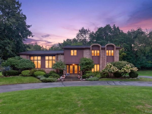 7115 Paterese Drive , Bloomfield Township, Mi 48301