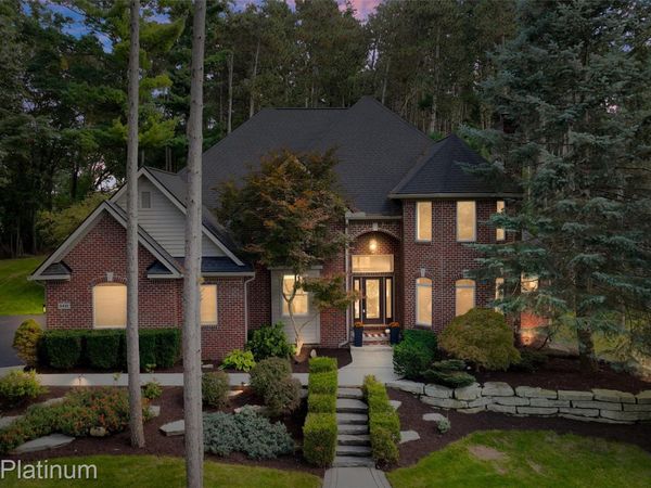 5431 Arbor Bay Drive, Genoa Township, Mi 48116