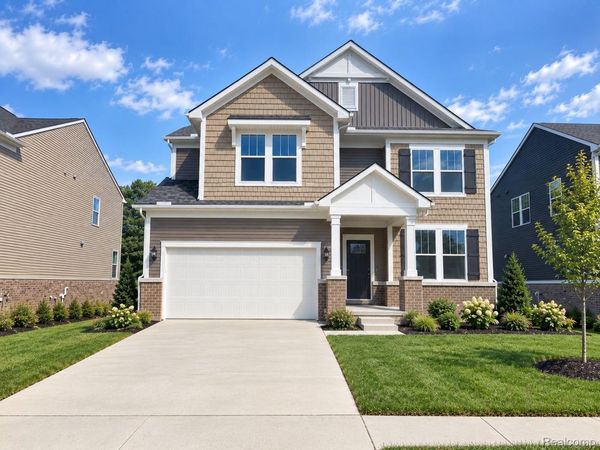 655 Gretchen Lane , Saline, Mi 48176