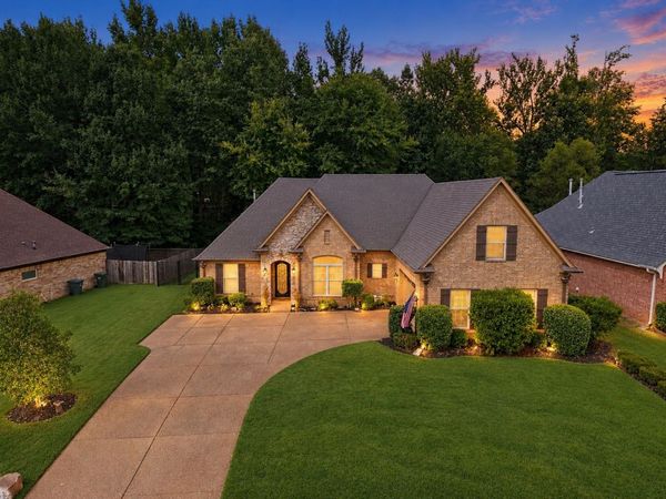 8268 BARTLETT GAP DR, Bartlett, TN 38133
