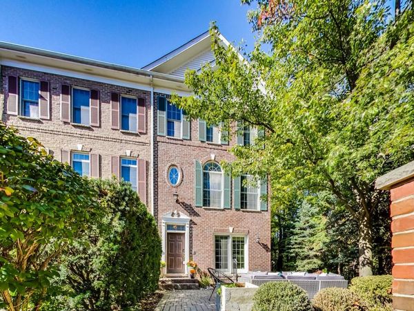 237 Box Car Avenue , Naperville, IL 60540