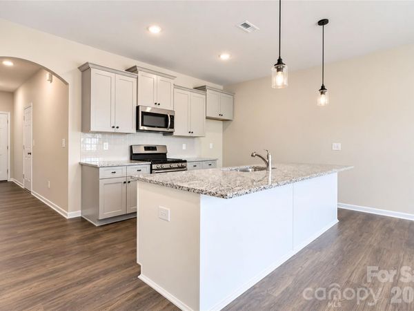 5929 Wallace Avenue , Charlotte, NC 28212